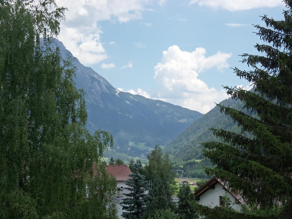 Hotel Schwarzer Adler Pettneu am Arlberg Pokoj fotografie