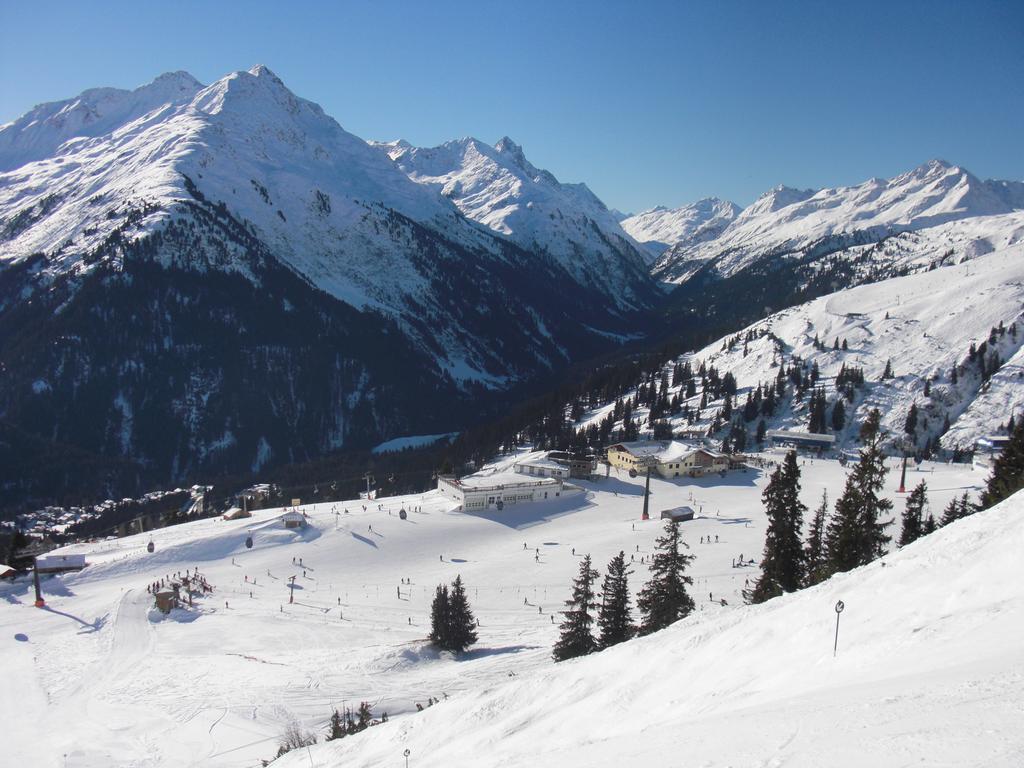 Hotel Schwarzer Adler Pettneu am Arlberg Exteriér fotografie